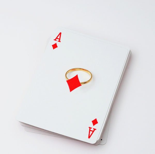 Photograph David Santaolalla Diamond Ring on One Eyeland